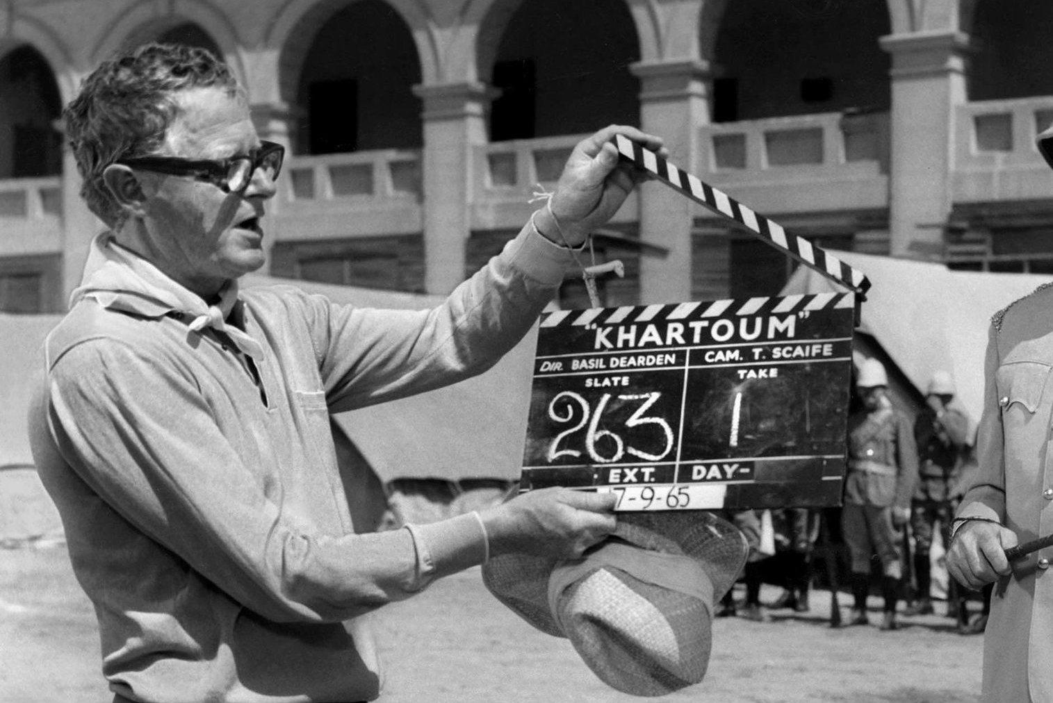 Foto von Basil Dearden