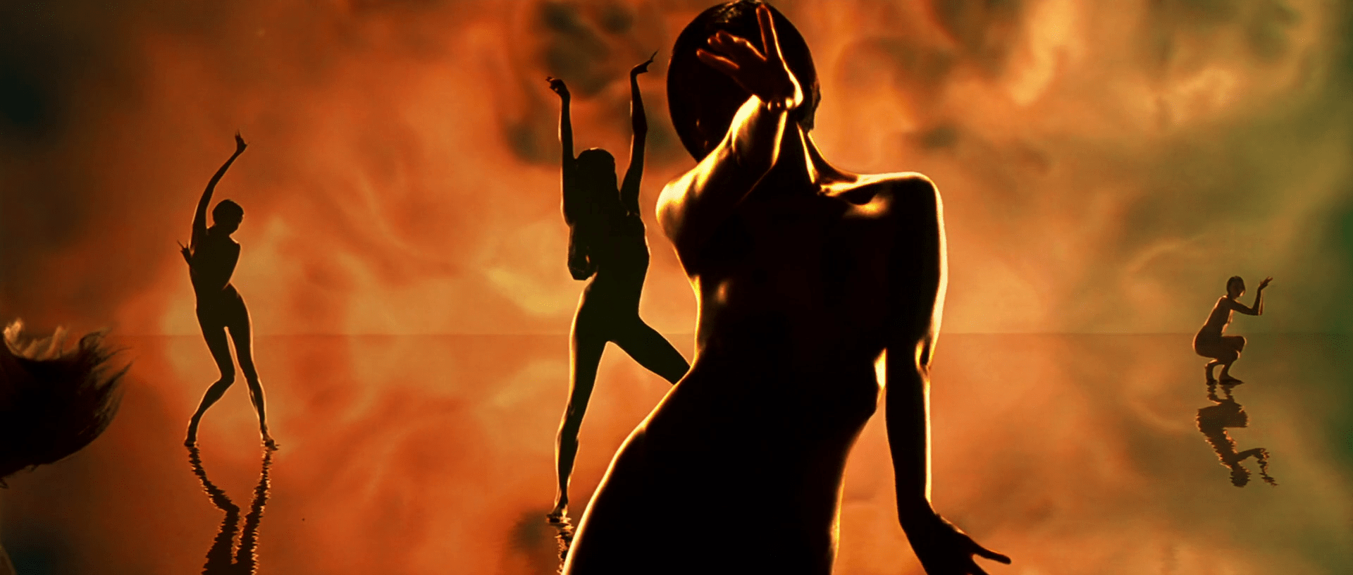 Szene aus der Titelsequenz von James Bond 007 - Goldeneye Titelsequenz